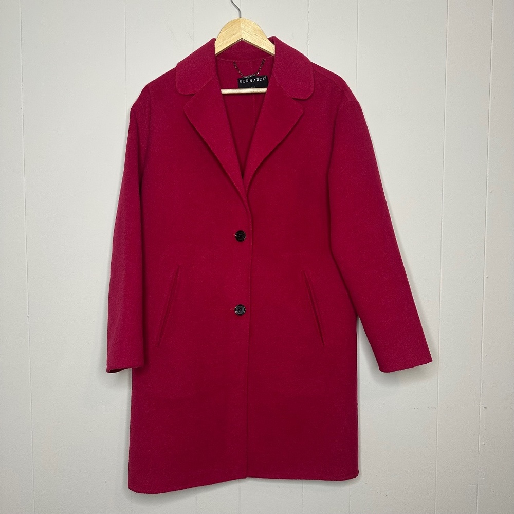 Brand New Classy Retro Women’s Coat, Fuchsia color, Size S